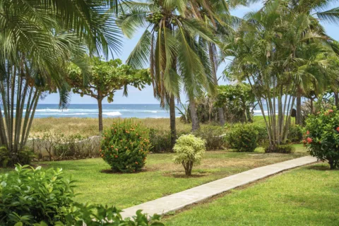 Brisas del Mar 15 ~ Turnkey Beachfront Condo with Ocean Views, photo 3