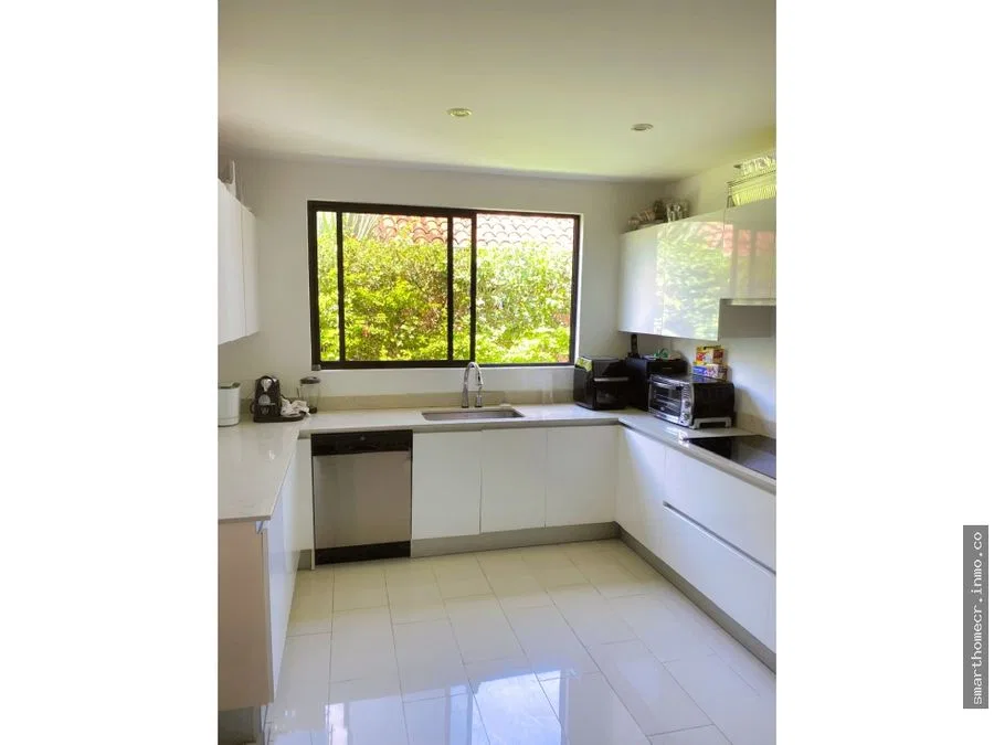 VENTA DE CASA DE LUJO - VALLE DEL SOL