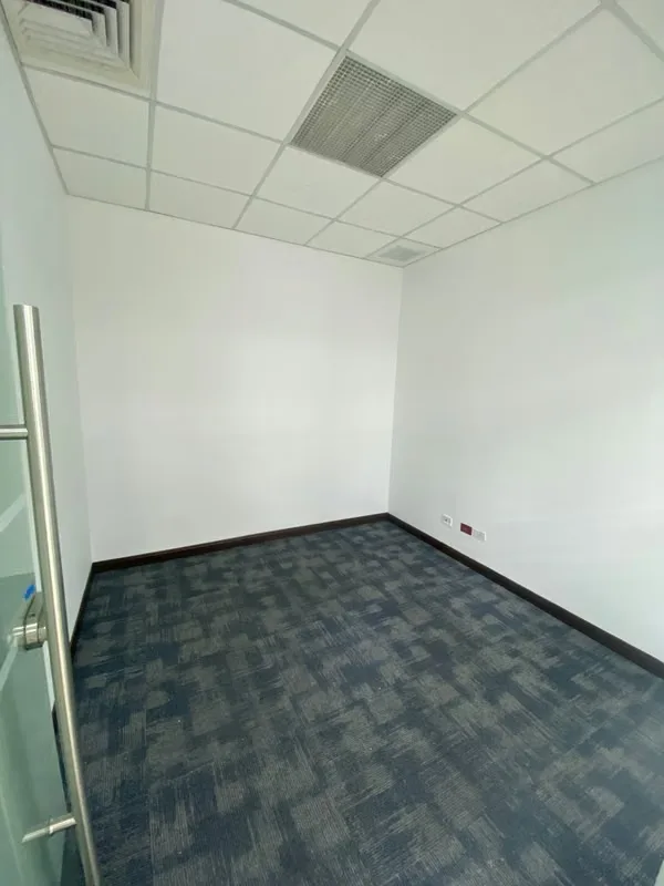 Alquiler de amplia oficina en San Rafael de Escazu. Edificio corporativo, photo 5
