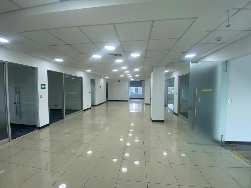 Alquiler de amplia oficina en San Rafael de Escazu. Edificio corporativo, photo 7