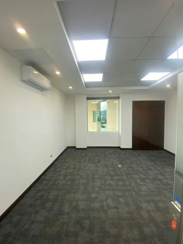 Alquiler de amplia oficina en San Rafael de Escazu. Edificio corporativo, photo 8