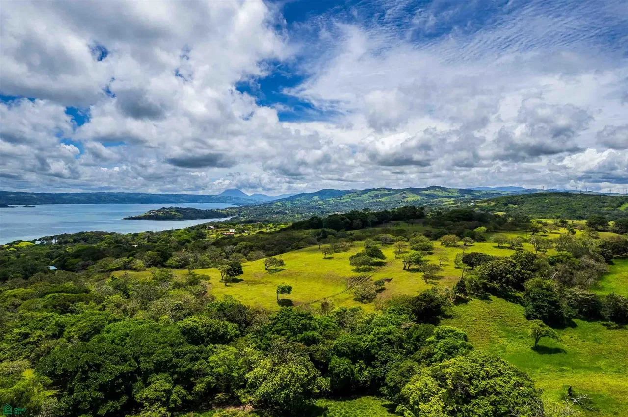 Development Property With Lake Views, Arenal, Guanacaste 50804