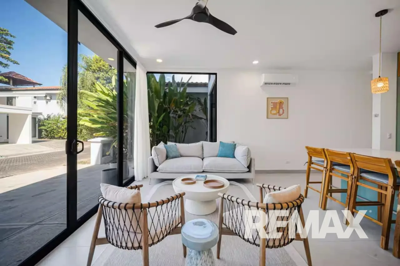 Luxury Beachfront in Hermosa Palms | 2 Homes with Private Beach Access, photo 5