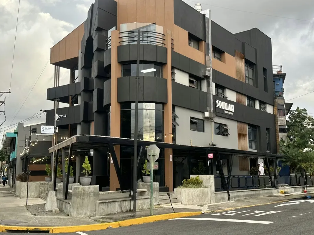 Commercial place for rent in Barrio Escalante - excellent exhibition