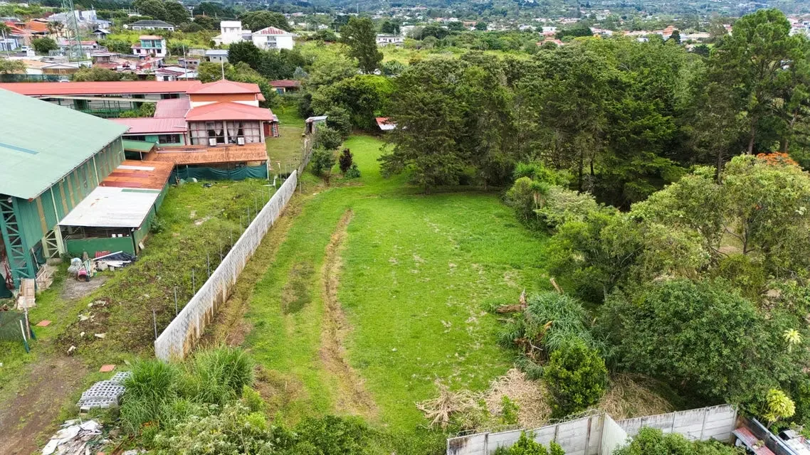 Amplio Uso de Suelo Mixto: Residenciales y Condominios y Comercial. Descubre una oportunidad única de inversión en el corazón de SAN ISIDRO DE HEREDIA, Costa Rica, photo 11