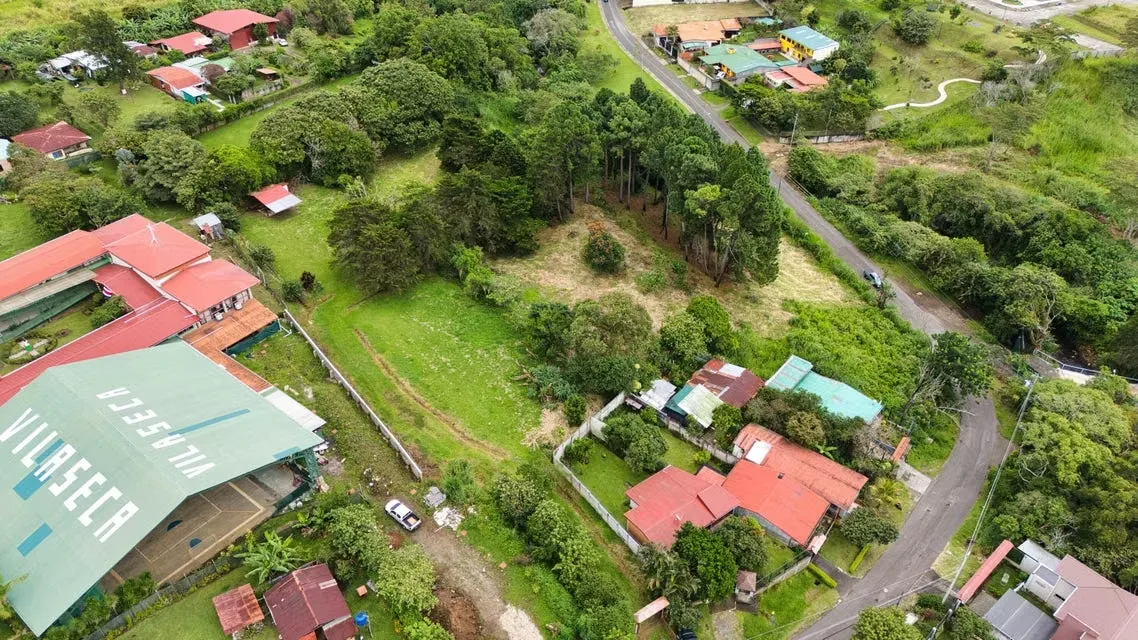 Amplio Uso de Suelo Mixto: Residenciales y Condominios y Comercial. Descubre una oportunidad única de inversión en el corazón de SAN ISIDRO DE HEREDIA, Costa Rica, photo 10