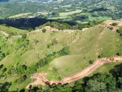 FINCA CON FUERTE POTENCIAL PARA DESARROLLO RESIDENCIAL, photo 2