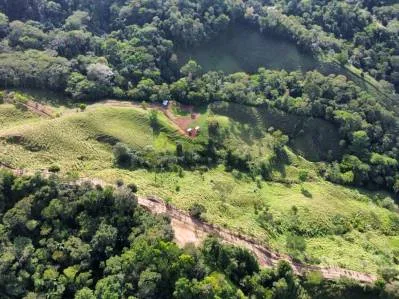 FINCA CON FUERTE POTENCIAL PARA DESARROLLO RESIDENCIAL, photo 4