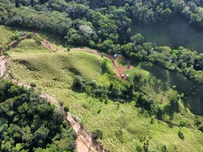 FINCA CON FUERTE POTENCIAL PARA DESARROLLO RESIDENCIAL, photo 10