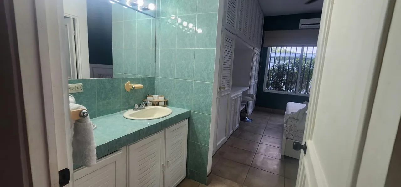 Discover Casa Colibrí, a charming property located in the exclusive and peaceful residential area of Sotavento, Punta Leona. This privileged location combines the tranquility of nature ..., photo 8