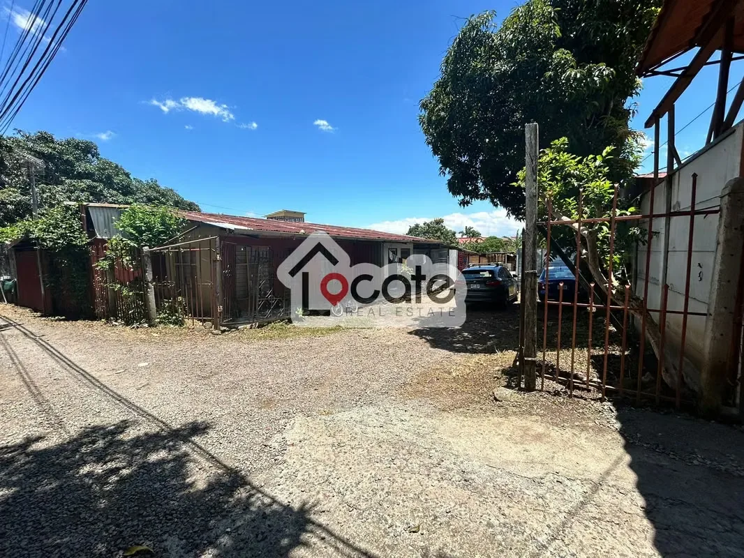 Flat lot for sale in Santa Ana, Río Oro