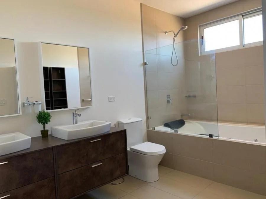 Venta de Casa de tres niveles en Santa Ana Pozos MGA - Venta en Santa Ana, photo 10