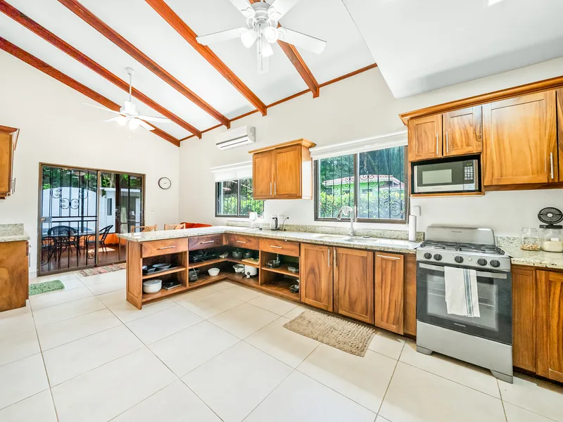 3 Bed Single Family Homes For Sale in Bejuco, photo 4