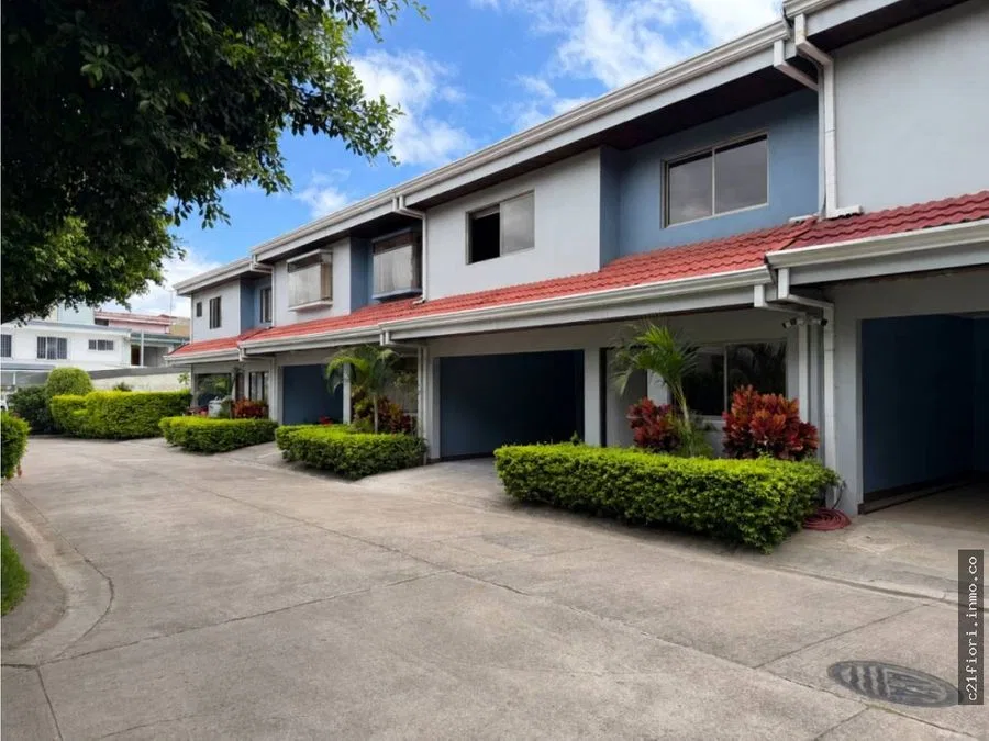 Venta Hermosa Casa en Condominio en La Uruca
