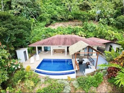 Retiro privado en la selva tropical a solo minutos de Dominical.