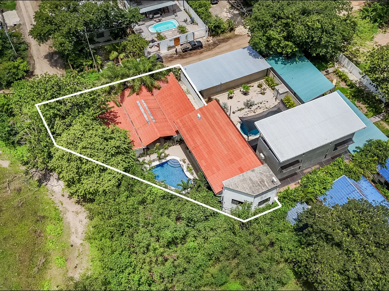 Las Perlitas - Multifamily Income Generating Property, photo 2