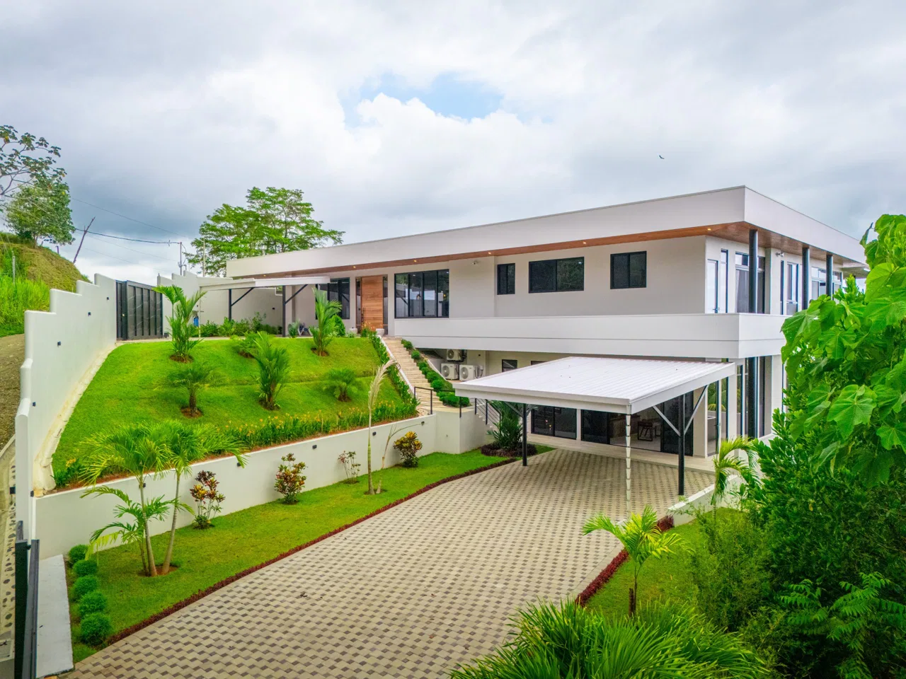 LUXURY PROPERTY WITH FOUR BEDROOMS AND OCEAN VIEWS, IN UVITA JARDINES DEL MORETE – 0.70 ACRES, photo 5