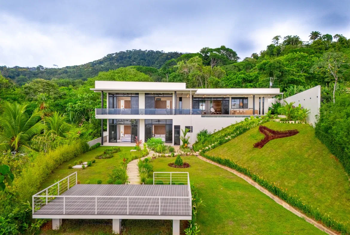 LUXURY PROPERTY WITH FOUR BEDROOMS AND OCEAN VIEWS, IN UVITA JARDINES DEL MORETE – 0.70 ACRES, photo 8