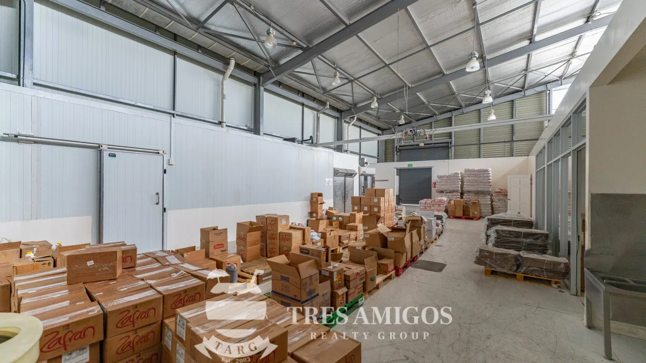 Solarium Warehouse/Office Facility L3, photo 8