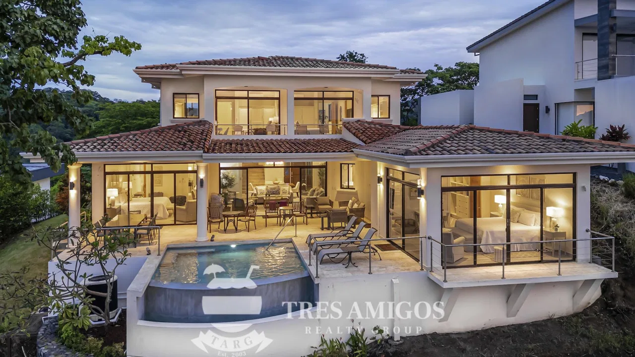 CASA BELLA PACIFICO 49