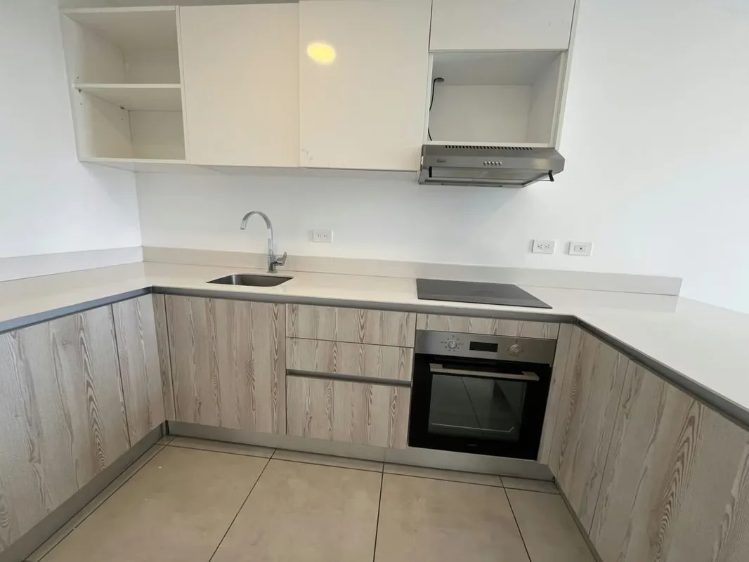 Disfrute de vivir en un elegante penthouse de 92 m², ubicado en uno de los proyectos residenciales más destacados de Sabana. Una ..., photo 5
