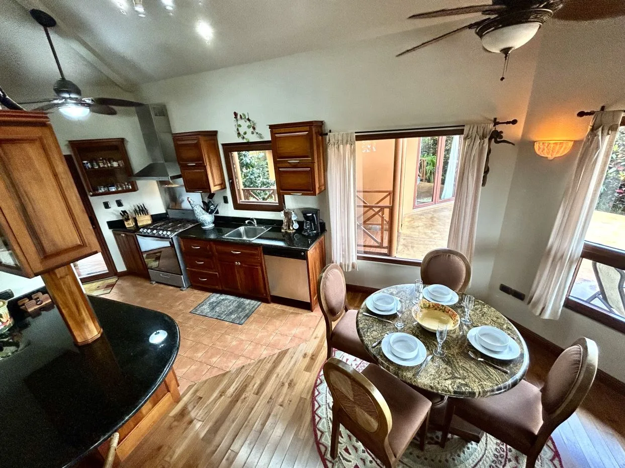 Waterfront Lake Arenal Villa with Guest Casita in Exclusive Buena Vista Community, photo 15