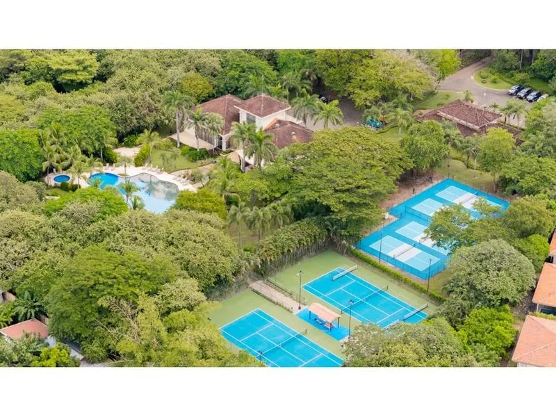 4 Bed Single Family Homes For Sale in Playas Del Coco, photo 11