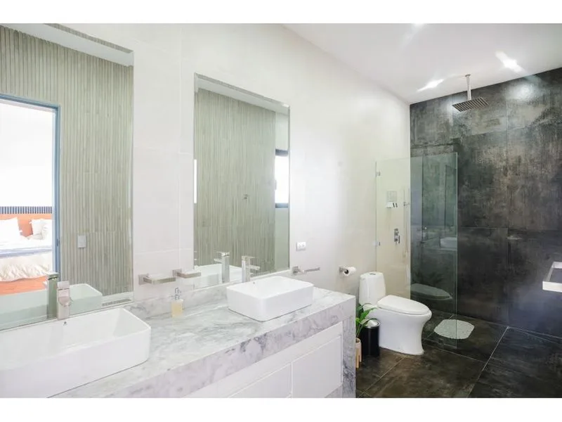 4 Bed Single Family Homes For Sale in Playas Del Coco, photo 13