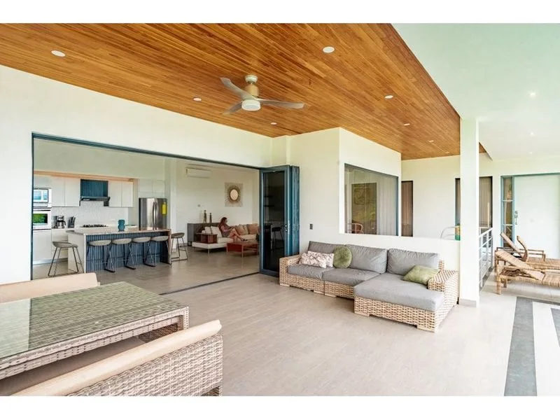 4 Bed Single Family Homes For Sale in Playas Del Coco, photo 6