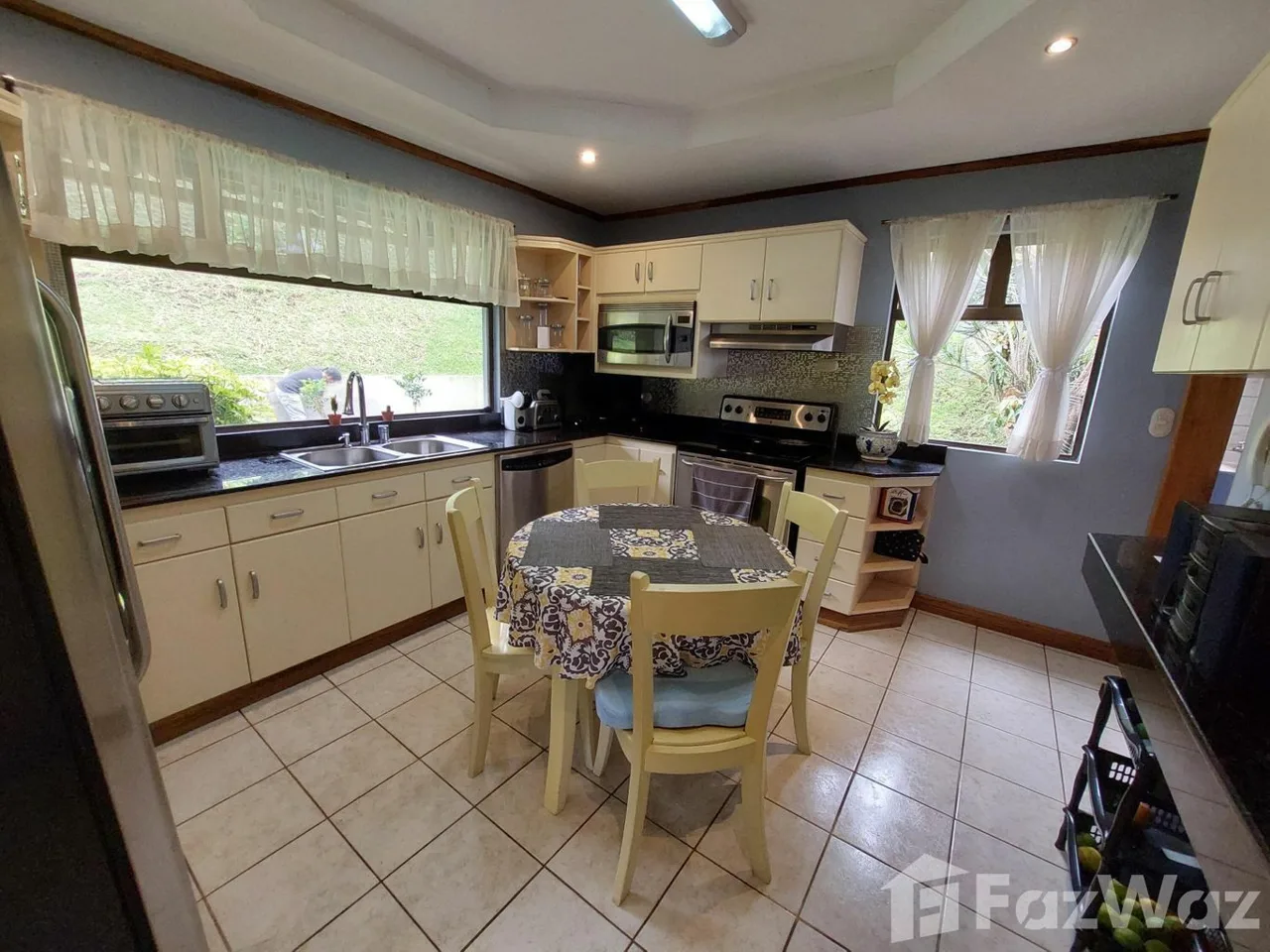 4 Bedroom House for Sale in Goicoechea, San Jose for $450,000, photo 3