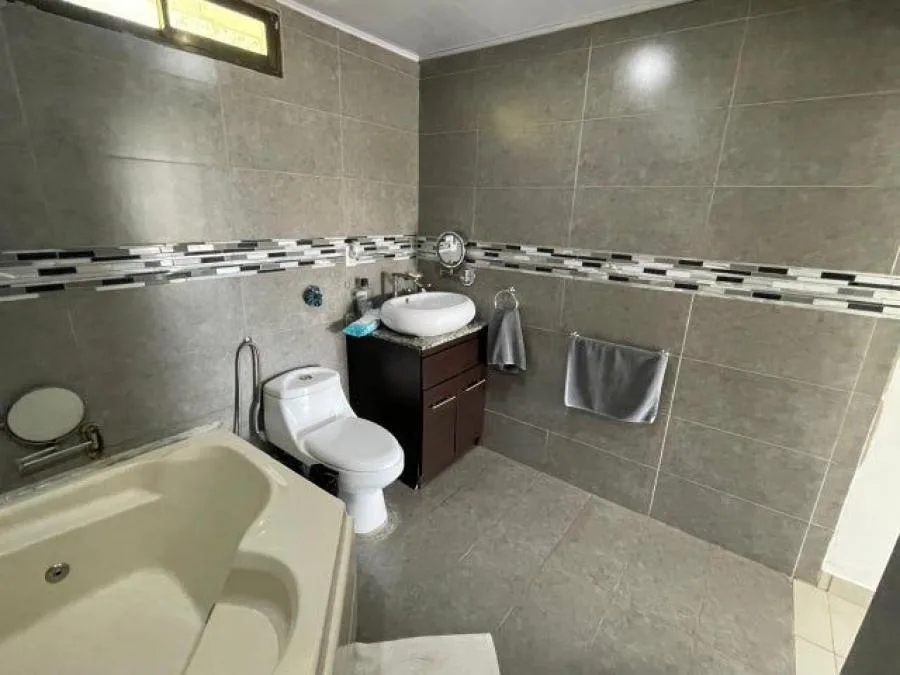 Venta Fabulosa Casa en Santa Ana / Mls. 26-972 OFC JB - Venta en Santa Ana, photo 5