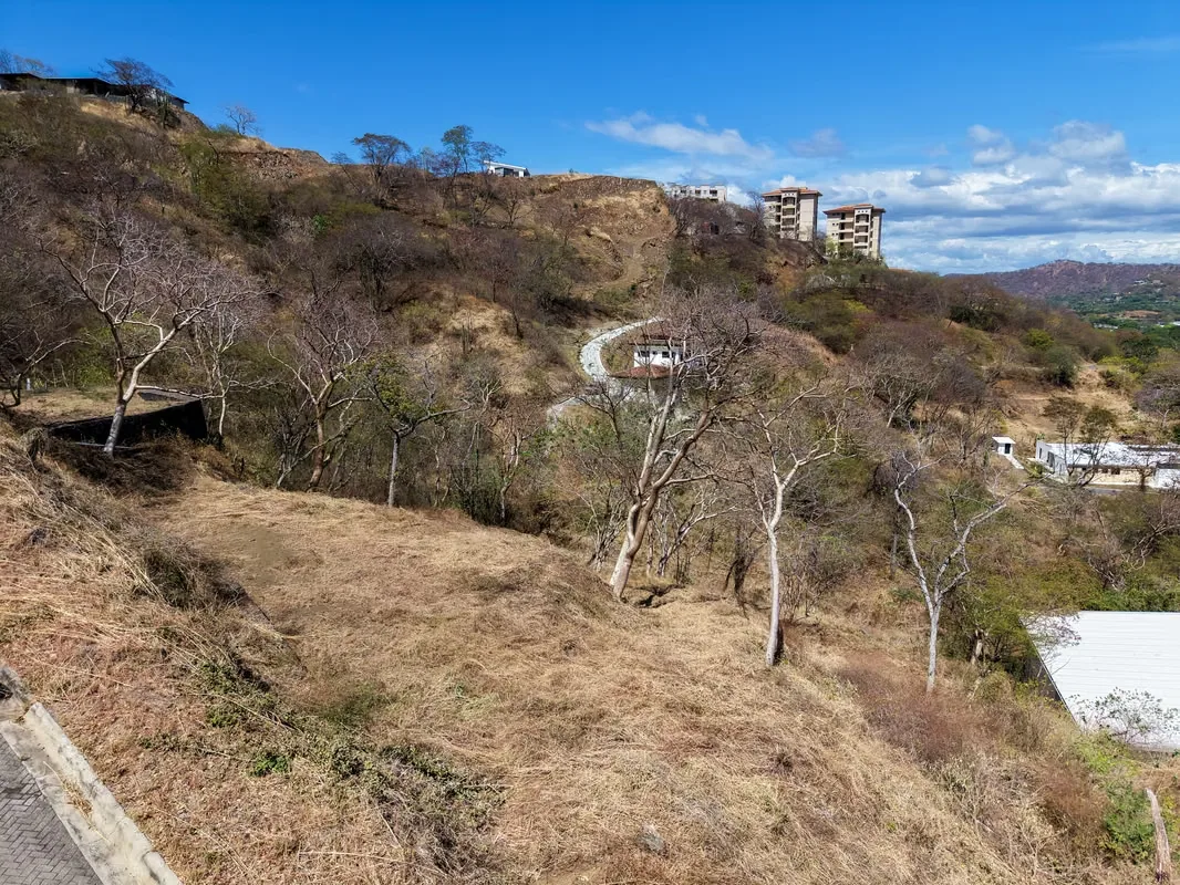 Located within the prestigious Coco Bay residential community in Playas del Coco, this expansive lot represents an exceptional opportunity to develop a high-end residence or an ..., photo 7