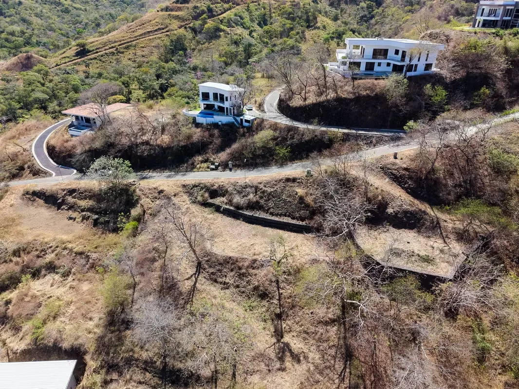 Located within the prestigious Coco Bay residential community in Playas del Coco, this expansive lot represents an exceptional opportunity to develop a high-end residence or an ..., photo 10