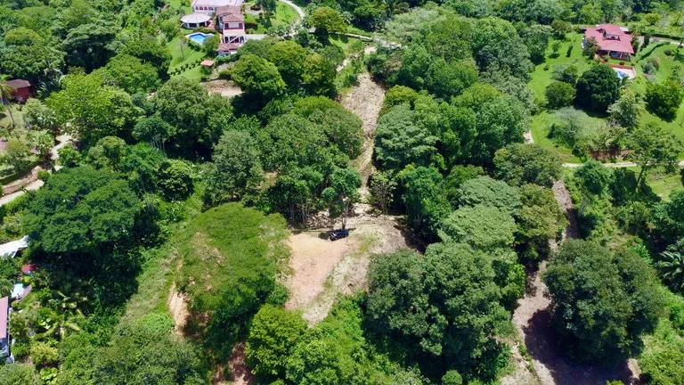 Build-Ready Lot in Ojochal’s Calle Cacique | Easy Access & Stunning Mountain Views, photo 2