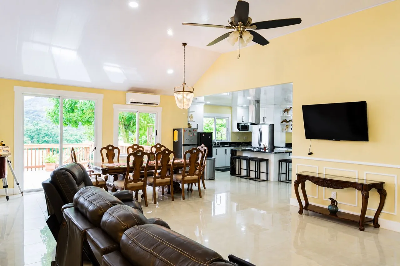 Elegant Modern Lake-Access Estate in Costa Rica’s Lake Arenal Region, photo 9
