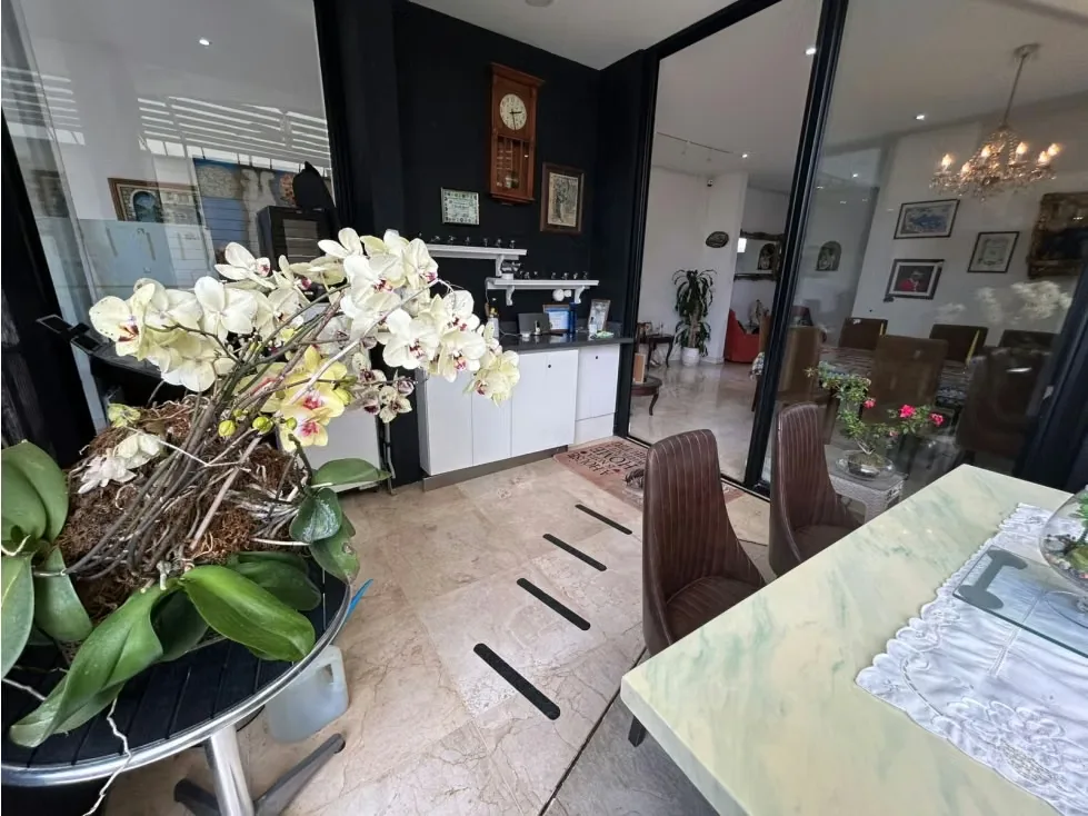 Ubicada en una de las zonas más exclusivas y convenientes de Lindora, esta hermosa residencia de un solo nivel combina comodidad, ..., photo 13