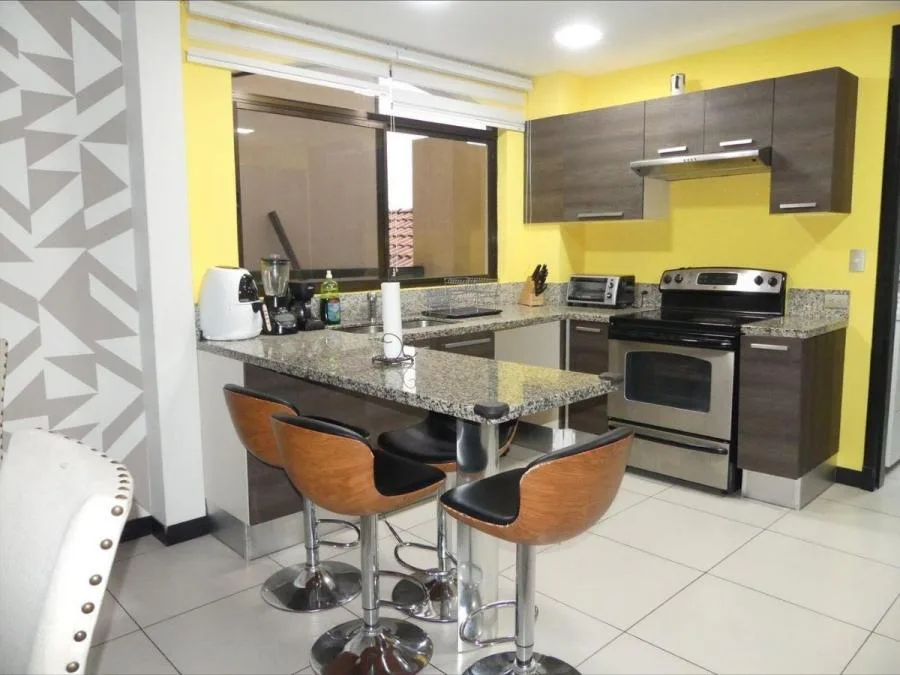 Venta de Casa en San Rafael de Escazu. RAH 25-1213 PRECIO REBAJADO - Venta en Escazú, photo 2