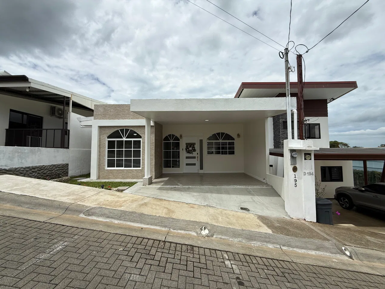 Casa en venta en Condominio Montezuma, Grecia | 3 habitaciones | ₡130.000.000