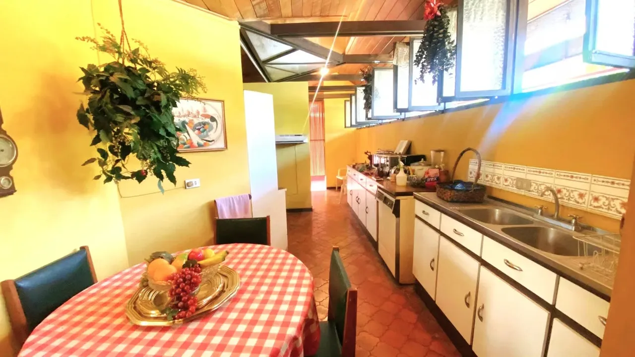 House for sale in Yoses Sur, San José, 124; 3 hab. _, photo 3