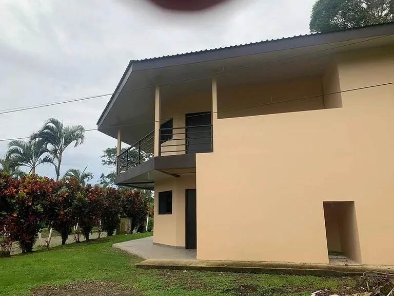 Multiplex in Puerto San Luis