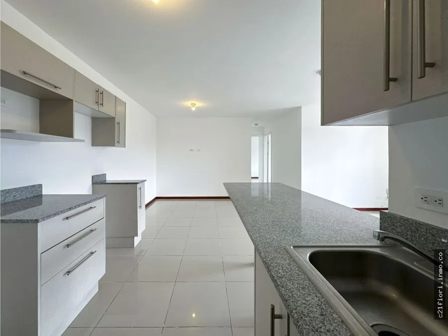 Venta de apartamento en La Valencia, Heredia, photo 4