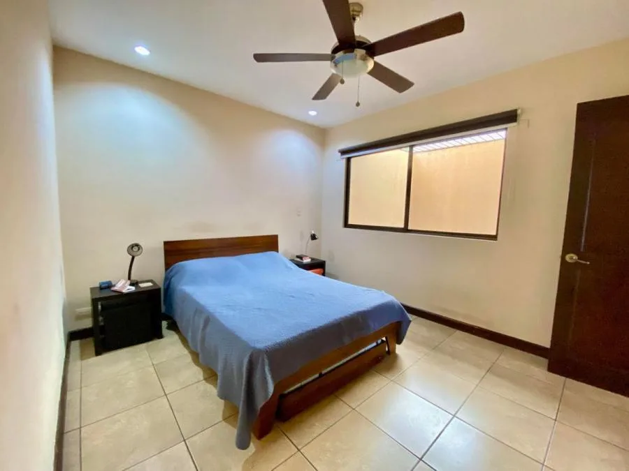 Venta de Casa en Santa Ana, San José. RAH 25-31 PRECIO REBAJADO - Venta en Santa Ana, photo 5