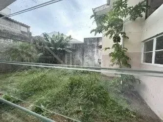 Casa en alquiler en Ayarco, ubicada en residencial sobre calle secundaria. Esta casa cuenta con espacio para 4 vehiculos, dos bajo techo y dos frente a la casa. Cuenta con espacios ..., photo 2
