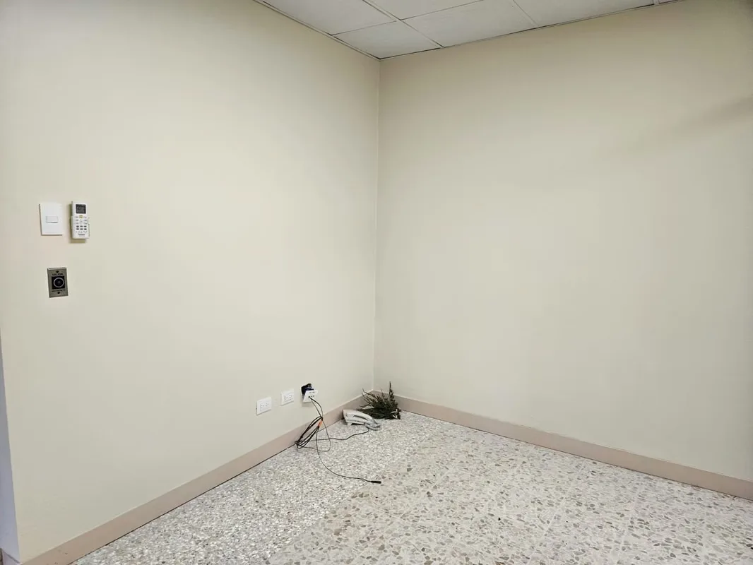 Office available on the 2nd floor of the Oficentro Calle 41, Barrio Dent, San Pedro., photo 6