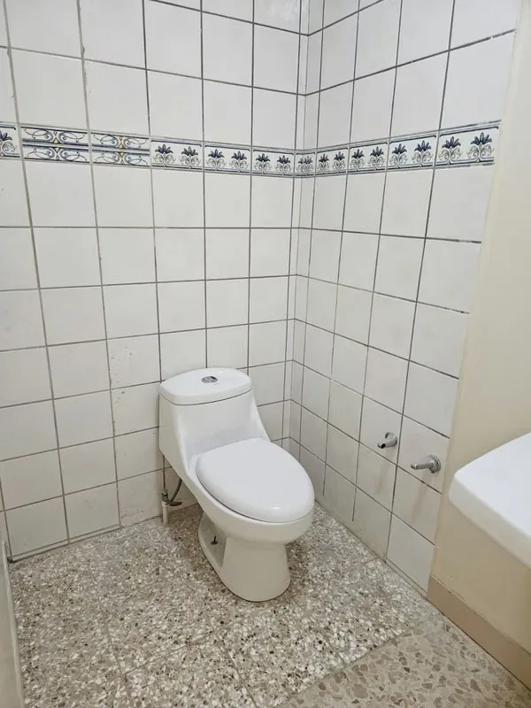 Office available on the 2nd floor of the Oficentro Calle 41, Barrio Dent, San Pedro., photo 8