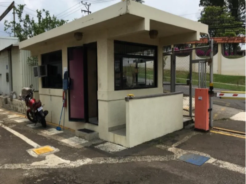 Commercial For Sale in Belen, photo 6