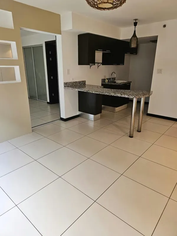 Viva con estilo y comodidad en este amplio apartamento tipo estudio en condominio Paradisus, Rohrmoser., photo 6