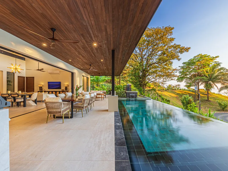 4 Bed Single Family Homes For Sale in Uvita, photo 3