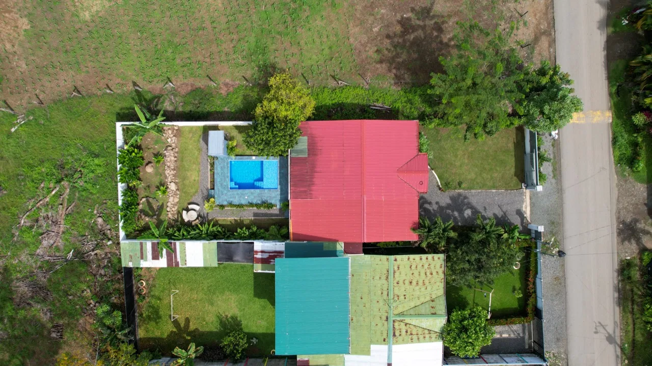 PROPERTY WITH TWO BEDROOMS AND POOL IN BAHIA BALLENA CENTER – 0.12 ACRES, photo 3