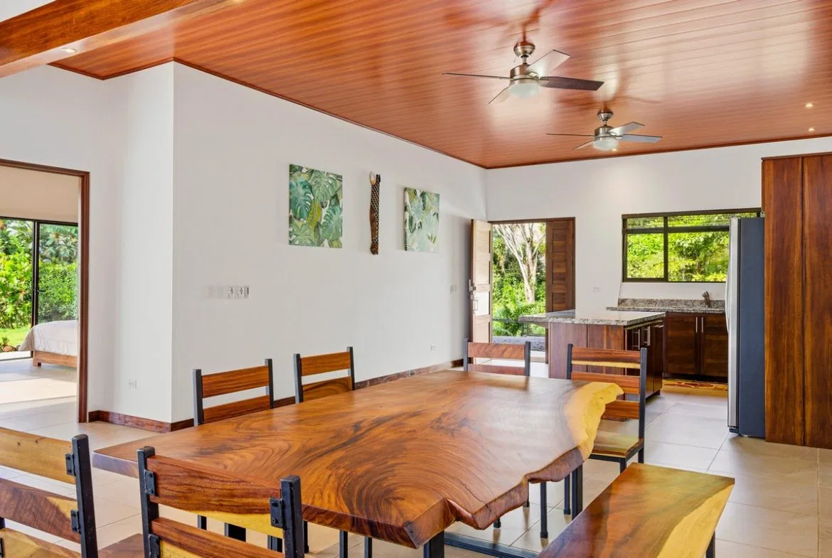 LUXURY PROPERTY WITH FIVE BEDROOMS AND GUEST HOUSE, IN PLATANILLO – 1.62 ACRES, photo 15